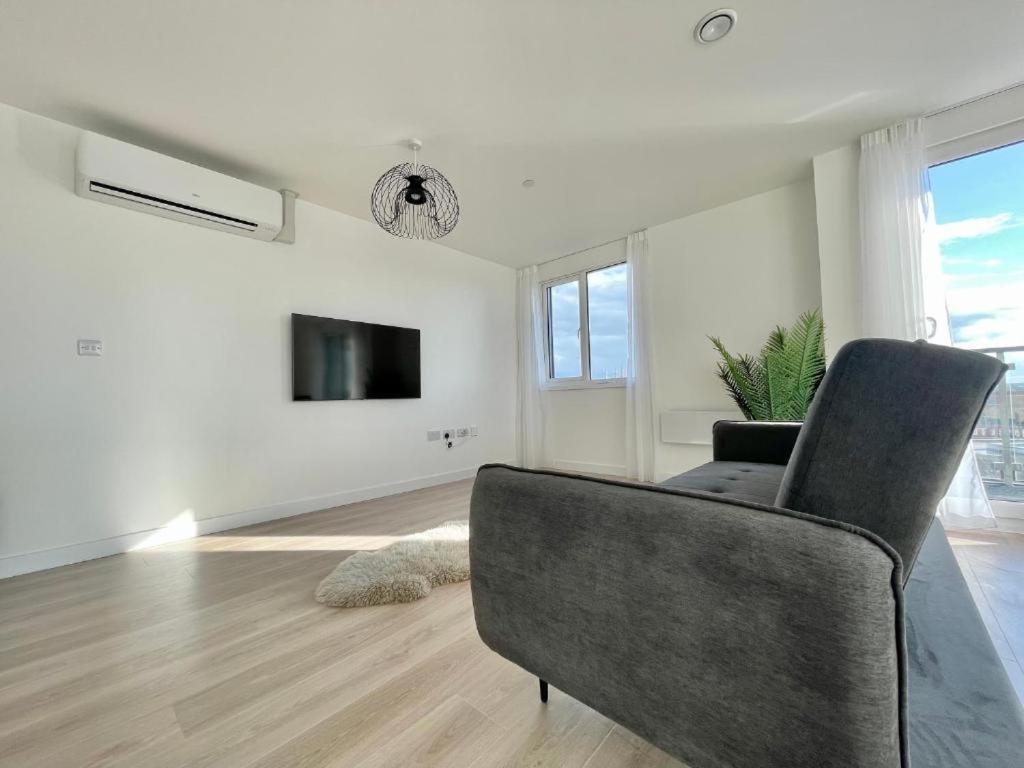 Bayard Plaza Penthouse Apartments ピーターバラ エクステリア 写真