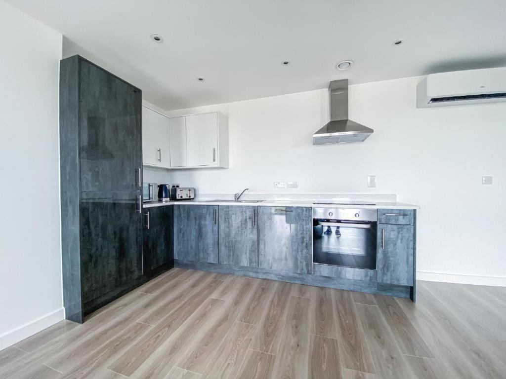 Bayard Plaza Penthouse Apartments ピーターバラ エクステリア 写真